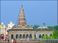 Индуистский храм Sharana Basaveshwara в Гулбарга. Современное фо-город Гулбарга